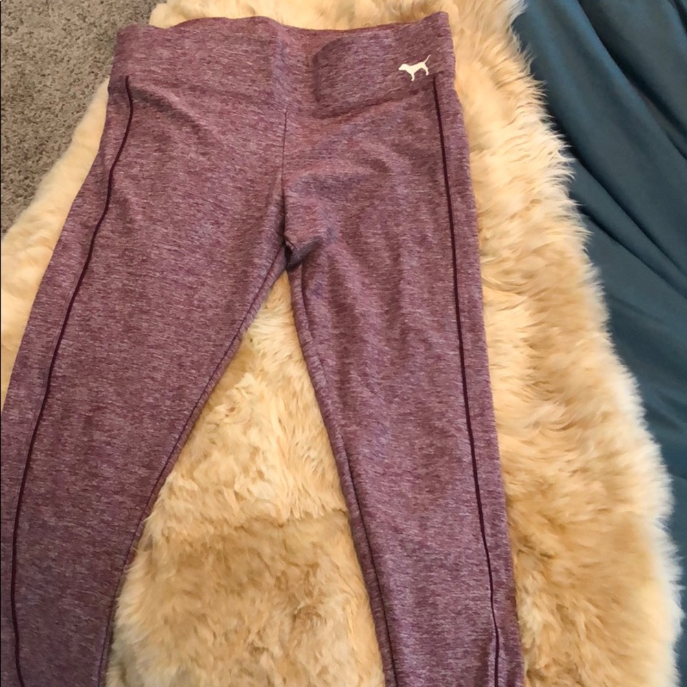 Victoria’s Secrets maroon leggings